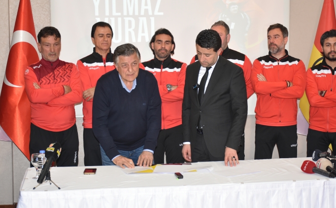 Malatyaspor Ba�kan� Ahmet Yaman, iki oyuncuya sert ��kt�: 'Sizde merhamet yok mu!'