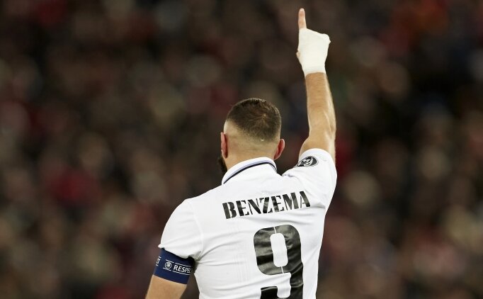 Karim Benzema, Barcelona'y� y�kt�!