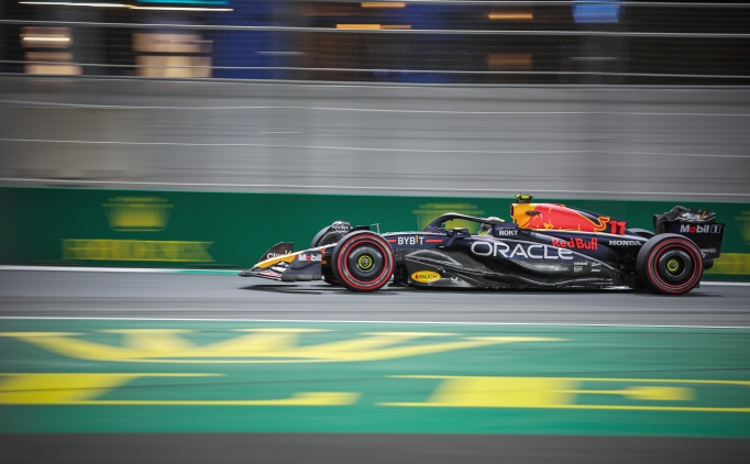 Arabistan Grand Prix'sinde 'pole' pozisyonu Sergio Perez'in