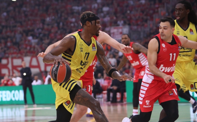 Nigel Hayes-Davis: 'Taraftara te�ekk�rler'