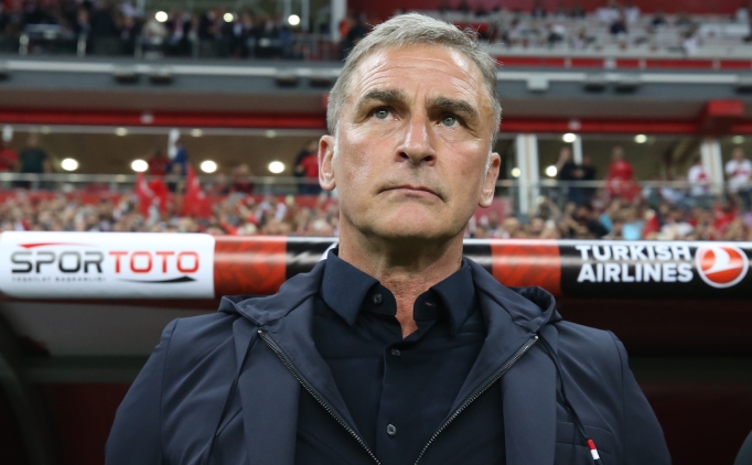 Stefan Kuntz: 'Panik yok, ipler bizde!'
