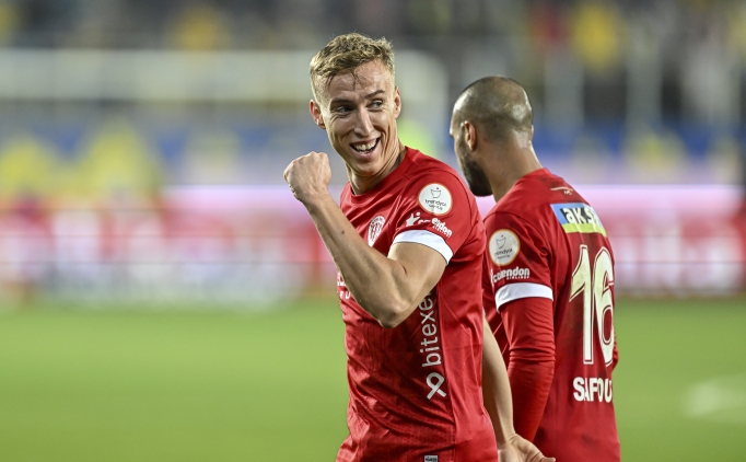 Antalyaspor'dan Buksa harekat�