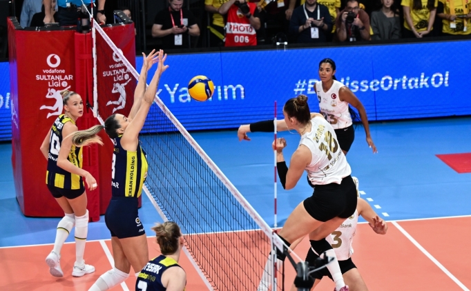 Derbide g�len taraf Fenerbah�e Opet!