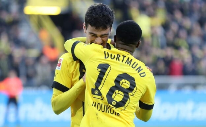 Bundesliga'da yeni lider Dortmund