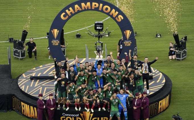 CONCACAF Altın Kupa'nın sahibi Meksika