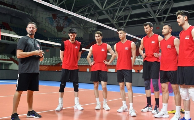 Voleybolda milliler, Avrupa Altn Ligi hazrlklarna start verdi!
