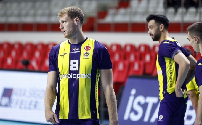 Zorlu m�cadelede Fenerbah�e, Ziraat Bankkart'� ge�ti