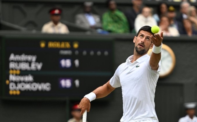 Wimbledon'da ilk finalist: Djokovic