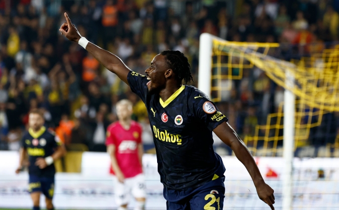 Fenerbahe'de 3 oyuncu kadroda yer almad