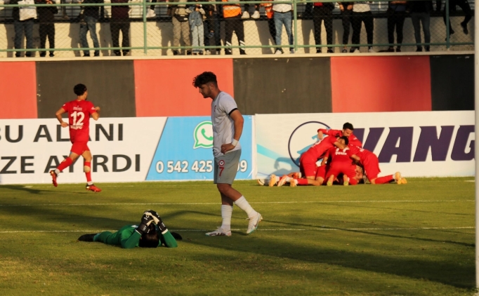 2. Lig'de fla iddia: 'Bakan, silahla soyunma odasn bast!'