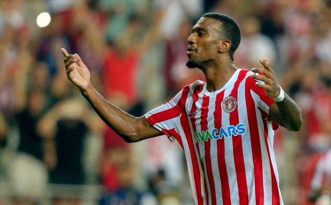 Haji Wright'�n g�nl� Fenerbah�e'de