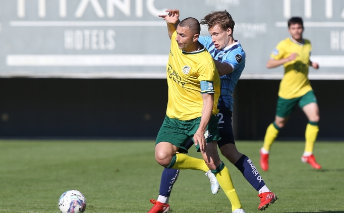 Burak Y�lmaz, PSV'yi son saniyede y�kt�