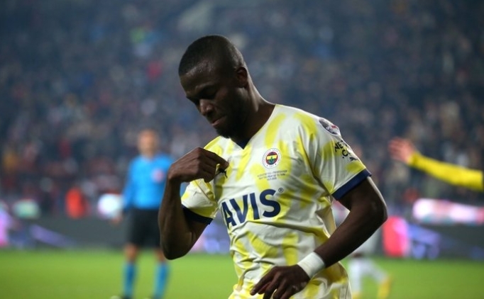 Fenerbahçe'de Valencia ile masaya oturuluyor
