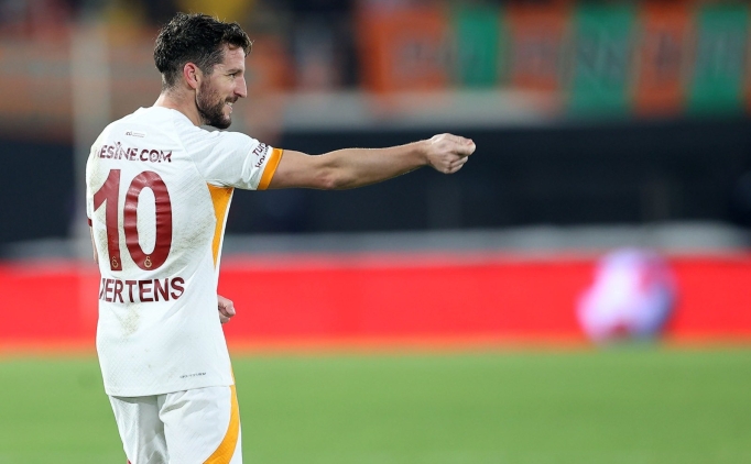 Galatasaray'da Mertens yönetimi pişman etmedi!