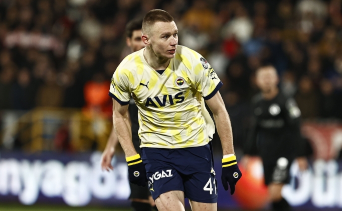 Fenerbahe'den Attila Szalai karar