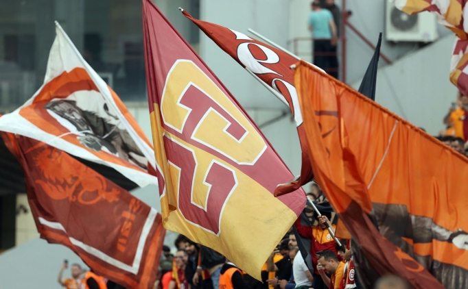 Galatasaray'da gelecek sezonun kombine biletleri t�kendi!