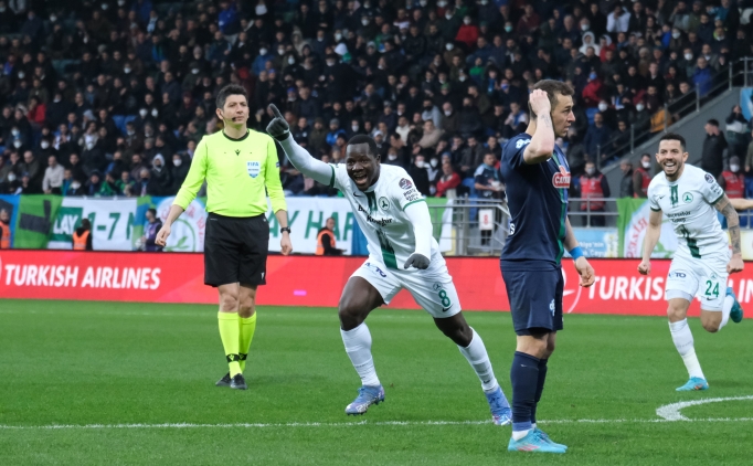 Sivasspor'da g�ndem Hamidou Traore!