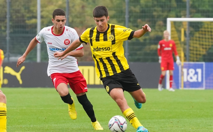 Galatasaray'a s�radaki gen� Dortmund'dan!