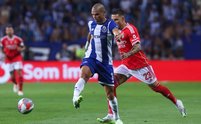 Taras Stepanenko: ''Pepe 40 yanda ama inanlmaz oyuncu''