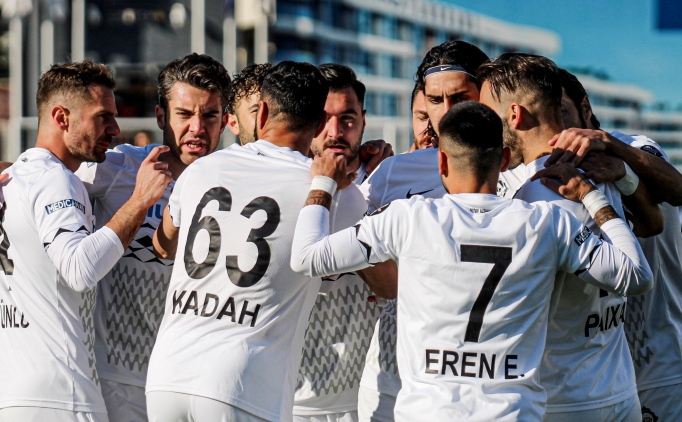 Altay, sahasnda Sakaryaspor'u arlyor