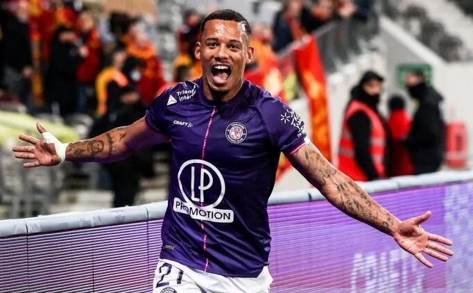 Transferde derbi: 3 takm birden!