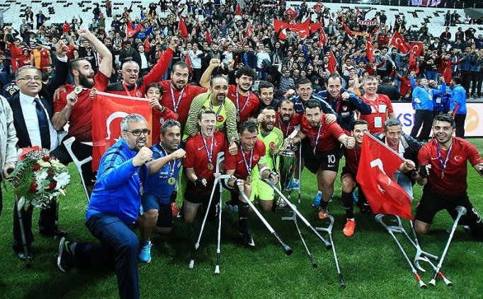 Milli curlingciler, olimpiyatlara odakland�