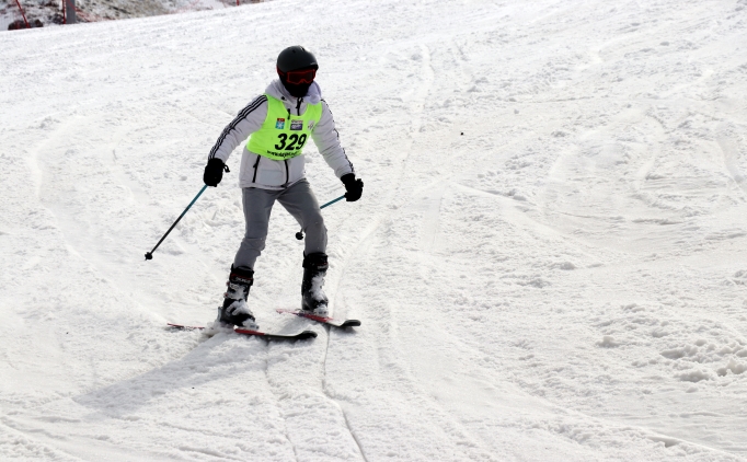 Erzurum'da 'Kayak Trkiye Birincilii Alp Disiplini Yarlar' tamamland