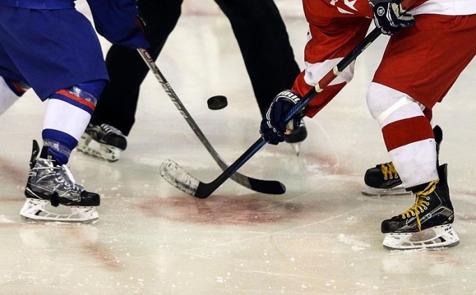 Buz Hokeyi Kad�nlar S�per Ligi'nde play-off yar� finaline kalan tak�mlar belli oldu