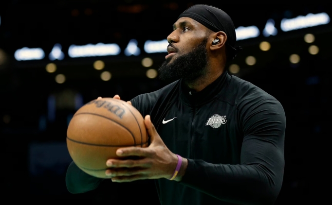 LeBron, 'sezon sonuna dnecek' iddialarn yalanlad