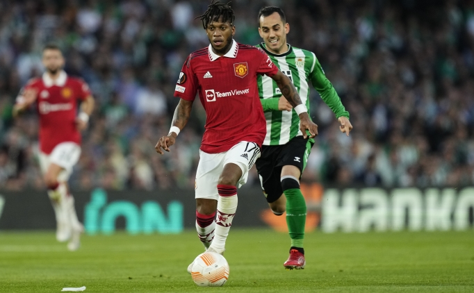 Galatasaray'da Fred i�in kritik g�n