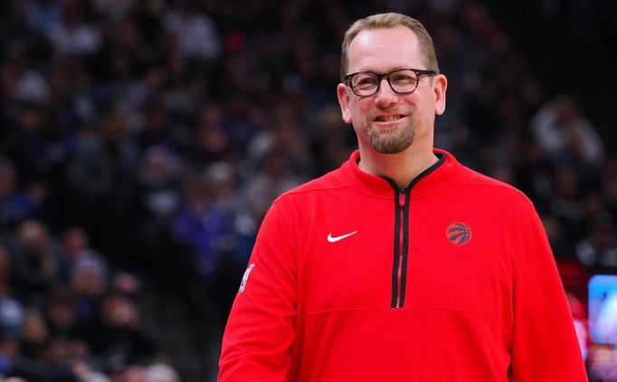 Nick Nurse, 76ers baantrenrl iin grme yapacak