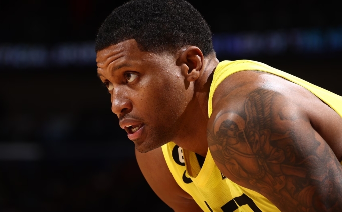 Warriors'tan Rudy Gay hamlesi!