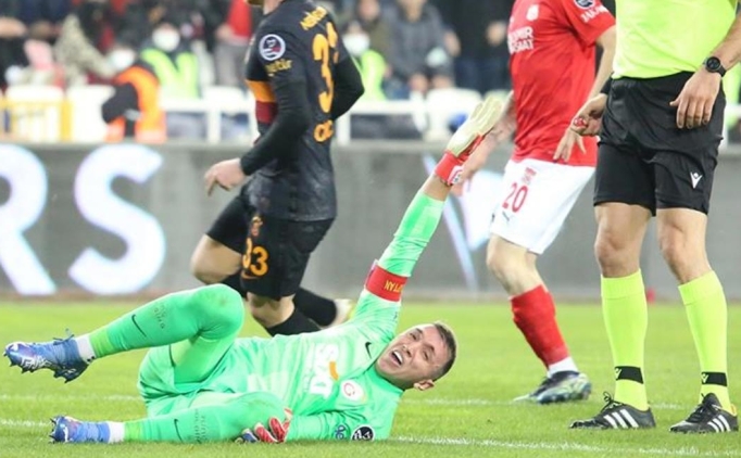 Muslera sakatland m? Muslera ka ma, hafta yok? 
