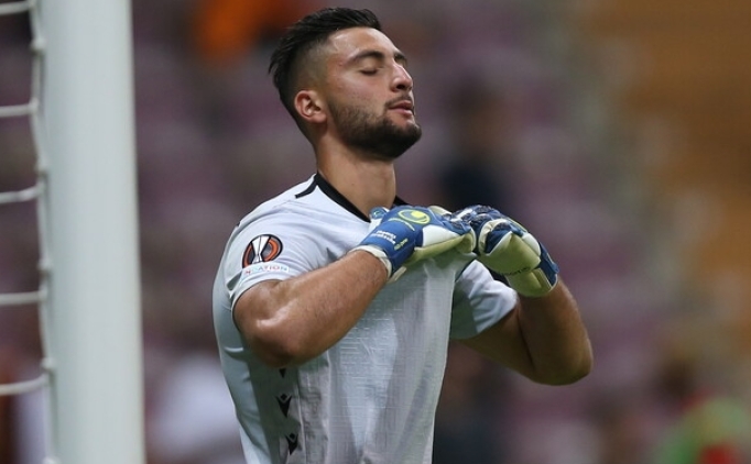 Fenerbah�e'den kaleci hamlesi: Strakosha