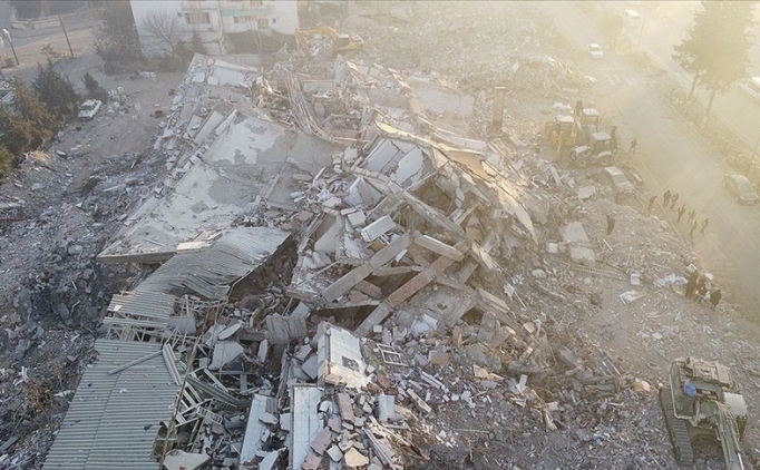 Bu nas�l vicdan m�teahhit bey!