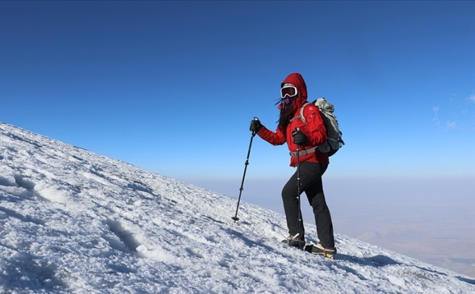 A�r� Da��'na y�lda yakla��k 10 bin da�c� t�rman�yor