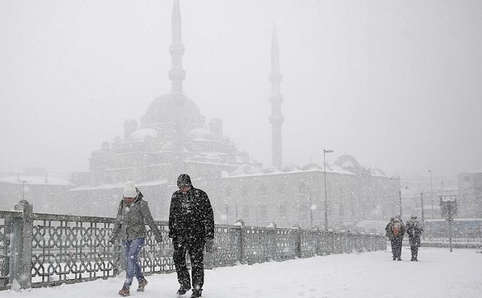 stanbul'da okullar tatil!