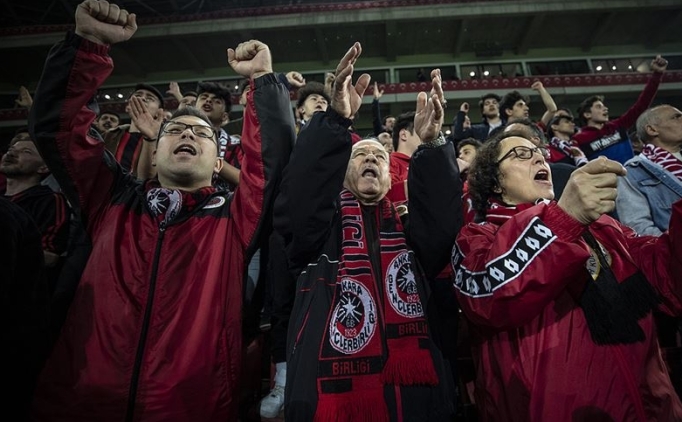 Gen�lerbirli�i'nden engelli taraftarlara �cretsiz kombine kart