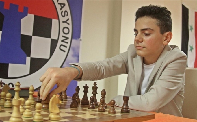 Milli satran��� Ediz G�rel, 'B�y�k Usta' �nvan�n� �zbekistan'da kazanmak istiyor