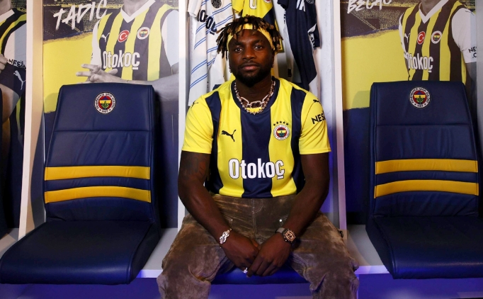 Saint-Maximin'den Galatasaray taraftarna fla yant!