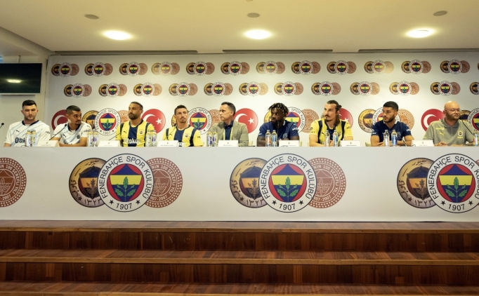 Fenerbahe'de imza treni dzenlendi