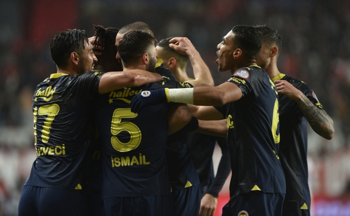 Fenerbahe, deplasmanda Avrupa zirvesinde