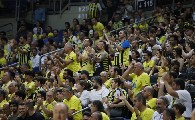 Fenerbah�e Beko, Anadolu Efes ma�� kapal� gi�e