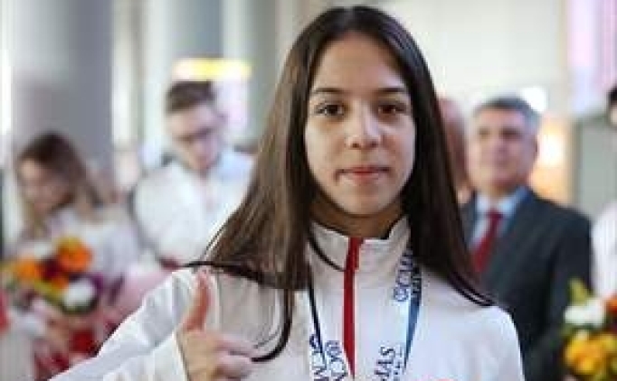 Serbest dal�� �ampiyonas�nda 18 T�rkiye rekoru k�r�ld�