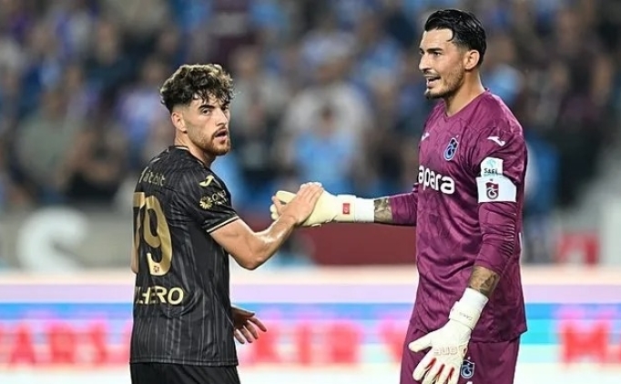 U�urcan �ak�r, Trabzonspor'da resital sunuyor