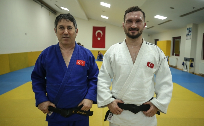 Yasin �imciler: 'Olimpiyatlarda hedef alt�n madalya'