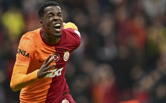 Wilfried Zaha'dan olumsuz yorumlara yan�t