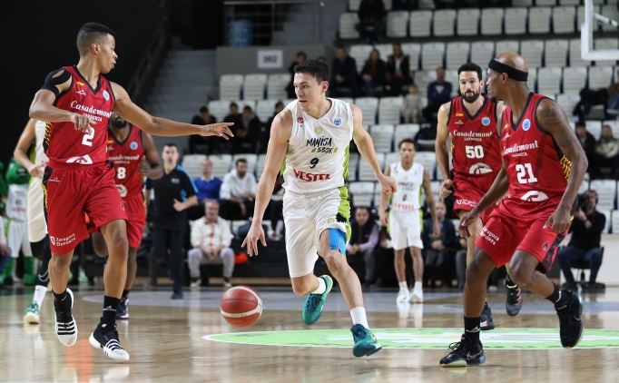 Manisa B�y�k�ehir evinde ma�lup