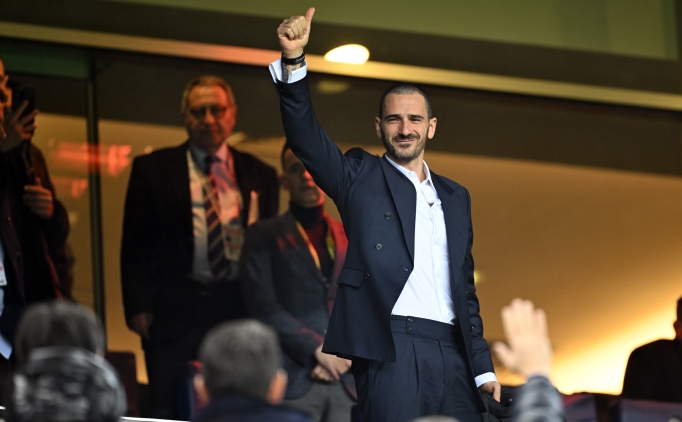 Bonucci, 'Dzeko' tezahratlarna elik etti