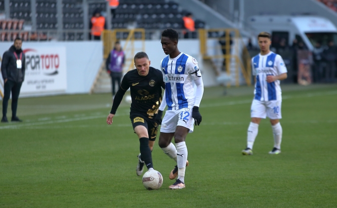 �orum FK 90+2'de y�k�ld�, 90+7'de 3 puan� kapt�!